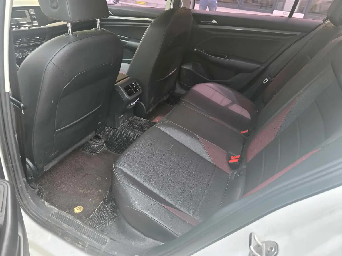 2019 Ford Focus 1.5T 184HP L3 8AT,autocango,china used car exporter,china ev exporter,chinese used car exporter,chinese used ev exporter