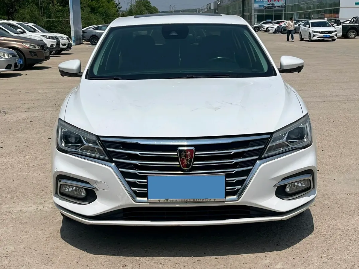 2019 Roewe i5 1.5T 169HP L4 7DCT,autocango,china used car exporter,china ev exporter,chinese used car exporter,chinese used ev exporter