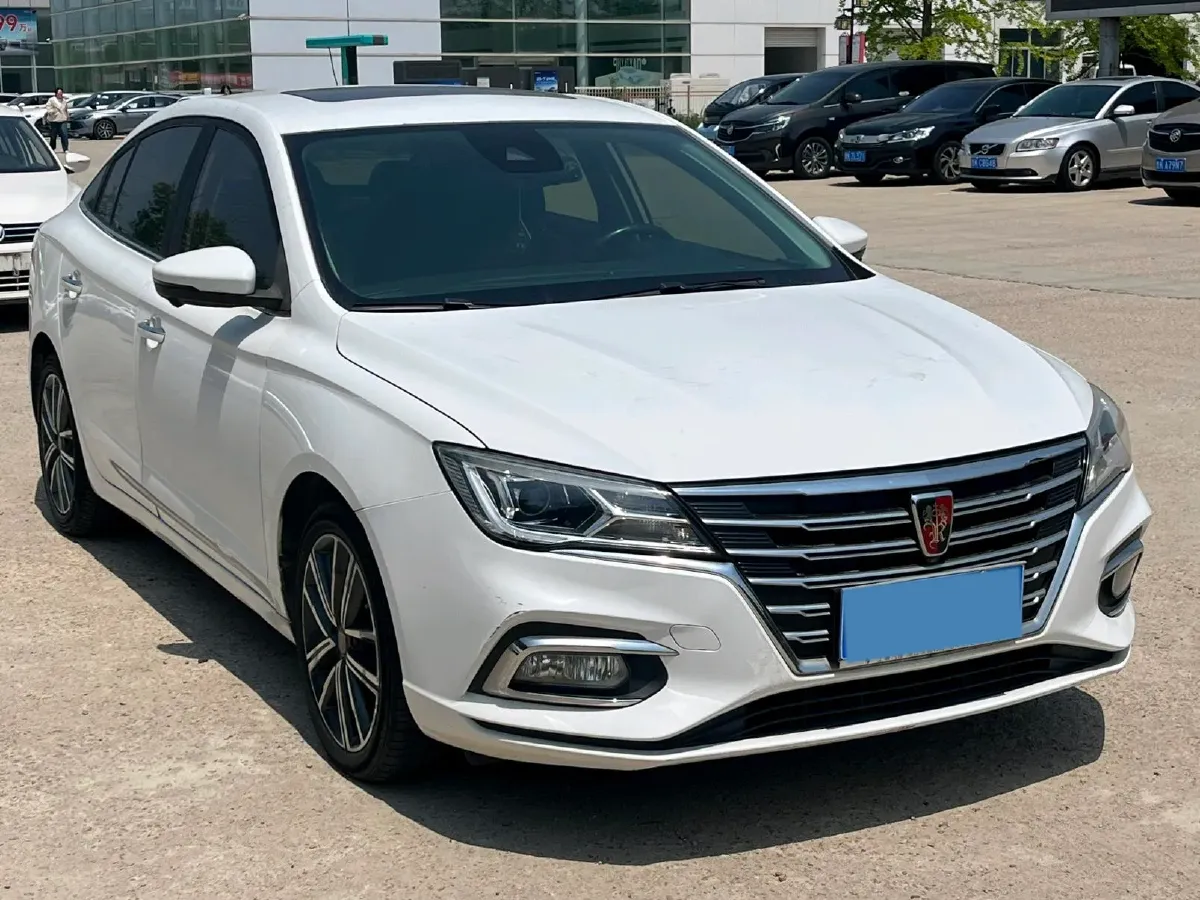 2019 Roewe i5 1.5T 169HP L4 7DCT,autocango,china used car exporter,china ev exporter,chinese used car exporter,chinese used ev exporter