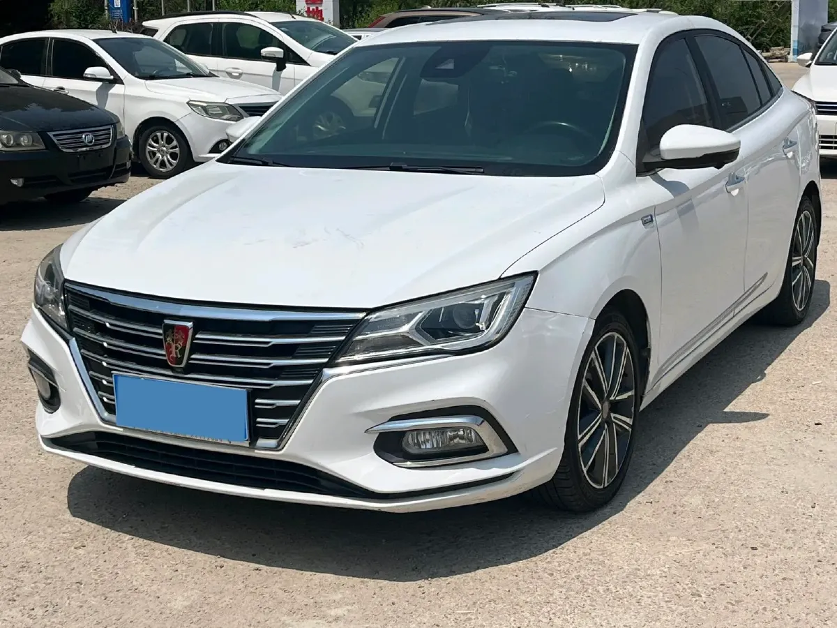 2019 Roewe i5 1.5T 169HP L4 7DCT,autocango,china used car exporter,china ev exporter,chinese used car exporter,chinese used ev exporter