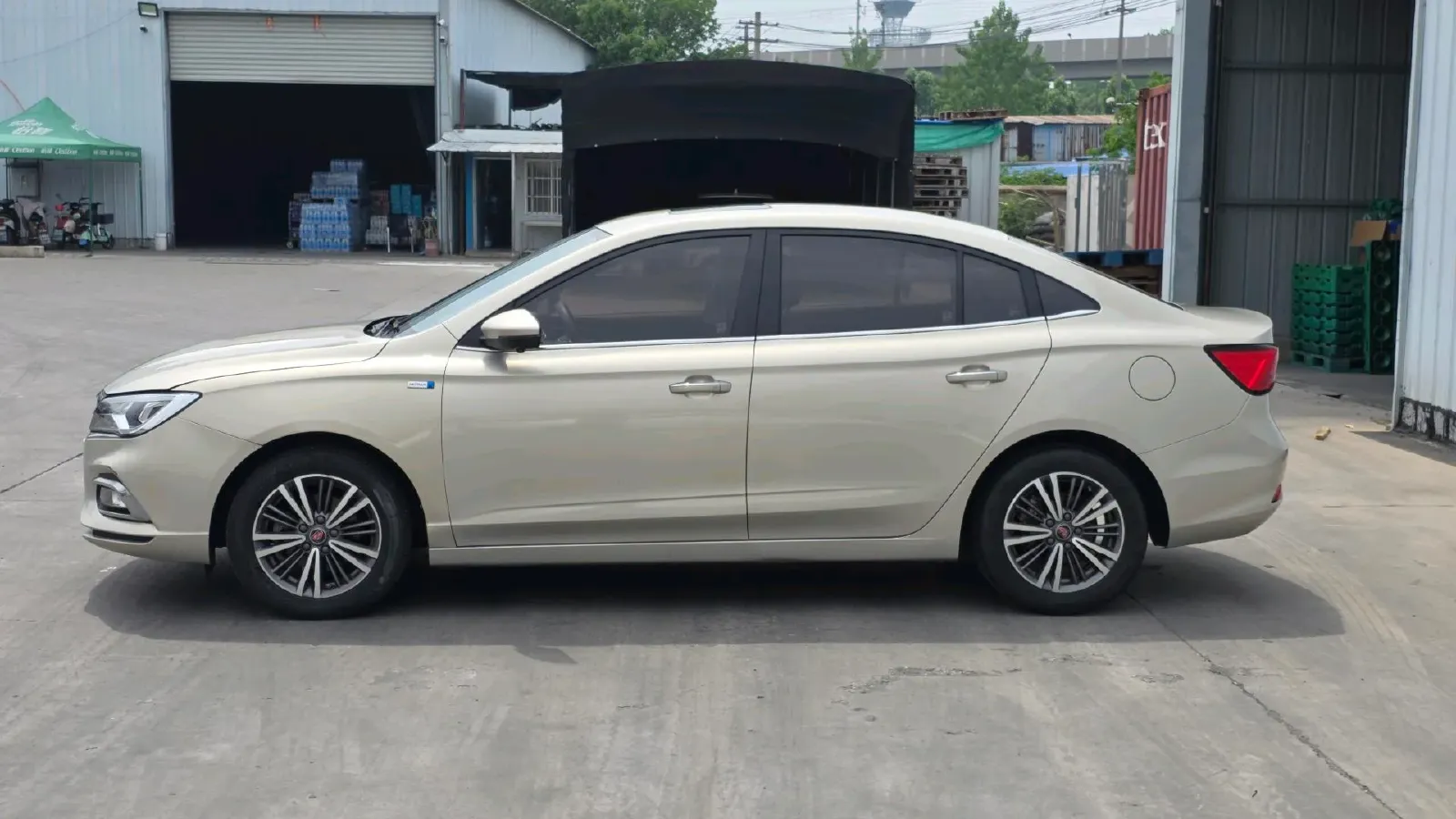 2019 Roewe i5 1.5L 120HP L4 CVT,autocango,china used car exporter,china ev exporter,chinese used car exporter,chinese used ev exporter