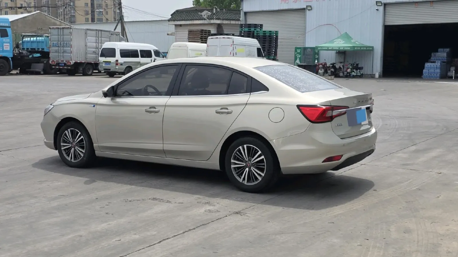 2019 Roewe i5 1.5L 120HP L4 CVT,autocango,china used car exporter,china ev exporter,chinese used car exporter,chinese used ev exporter