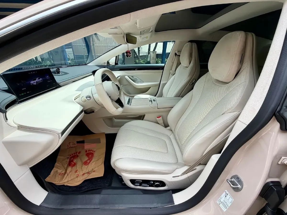 2025 Luxeed S7 BEV 100KWH,autocango,china used car exporter,china ev exporter,chinese used car exporter,chinese used ev exporter