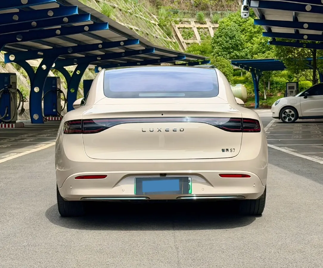 2025 Luxeed S7 BEV 100KWH,autocango,china used car exporter,china ev exporter,chinese used car exporter,chinese used ev exporter