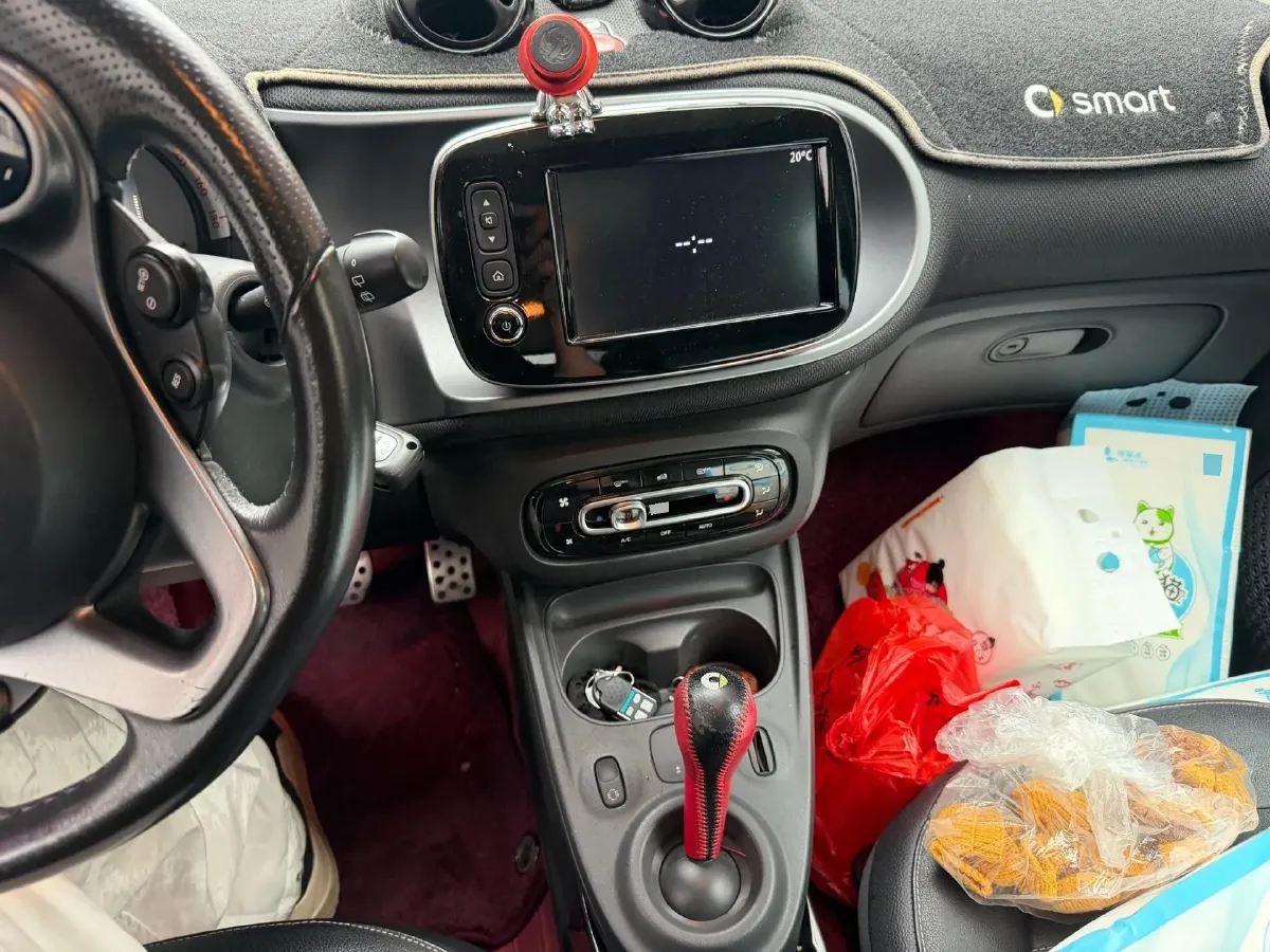 2016 Smart smart forfour 0.9T 90HP L3 6DCT,autocango,china used car exporter,china ev exporter,chinese used car exporter,chinese used ev exporter