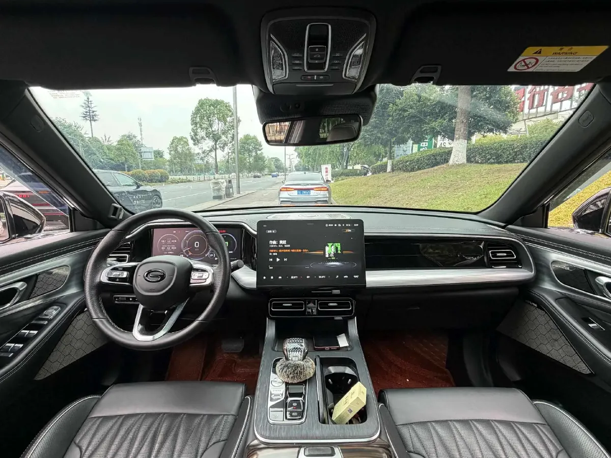 2022 GAC Trumpchi GS8 2.0T 252HP L4 8AT,autocango,china used car exporter,china ev exporter,chinese used car exporter,chinese used ev exporter
