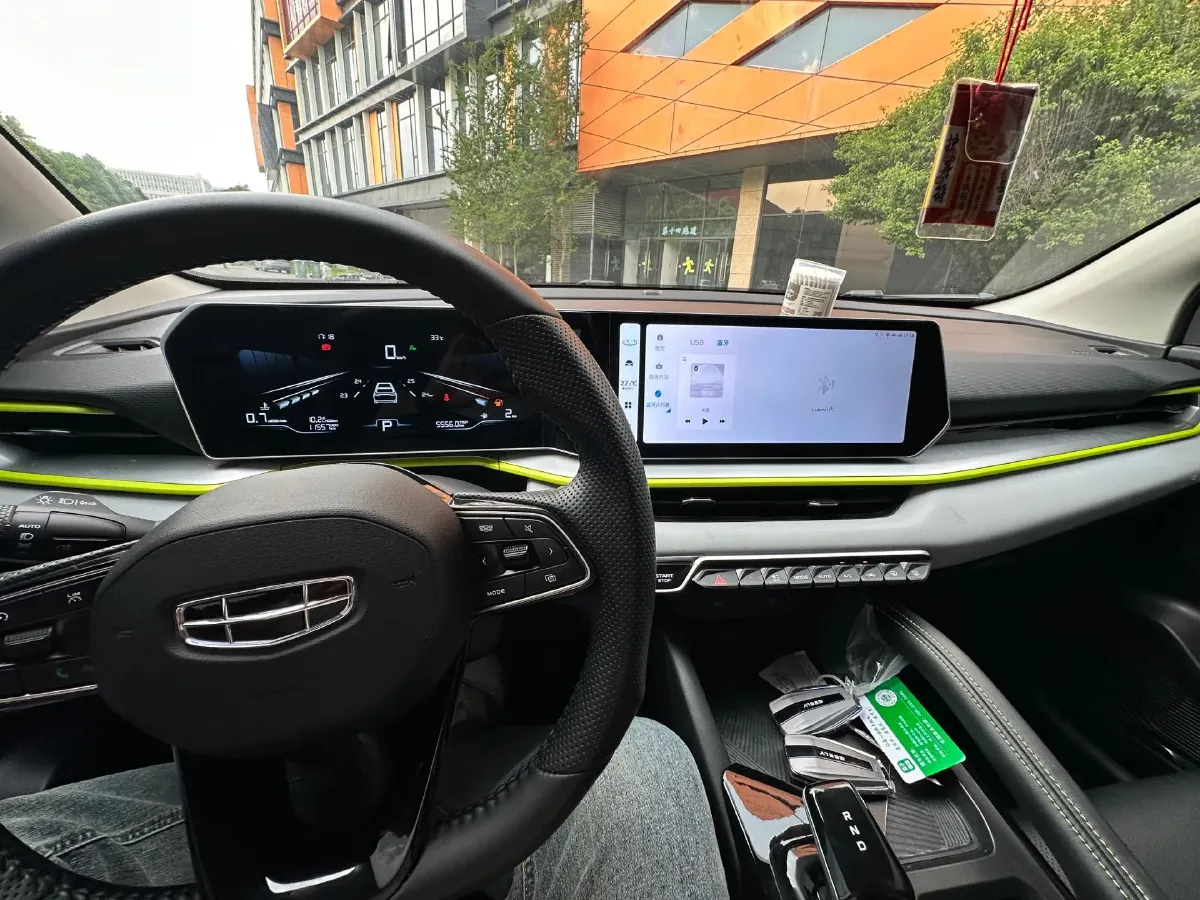 2022 Geely Coolray 1.5T 181HP L4 7DCT,autocango,china used car exporter,china ev exporter,chinese used car exporter,chinese used ev exporter