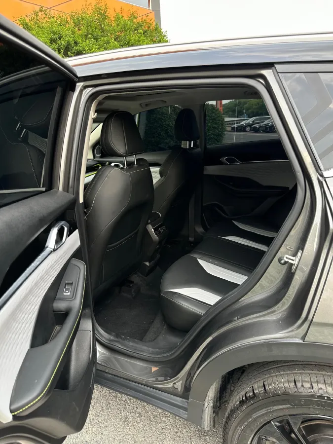 2022 Geely Coolray 1.5T 181HP L4 7DCT,autocango,china used car exporter,china ev exporter,chinese used car exporter,chinese used ev exporter