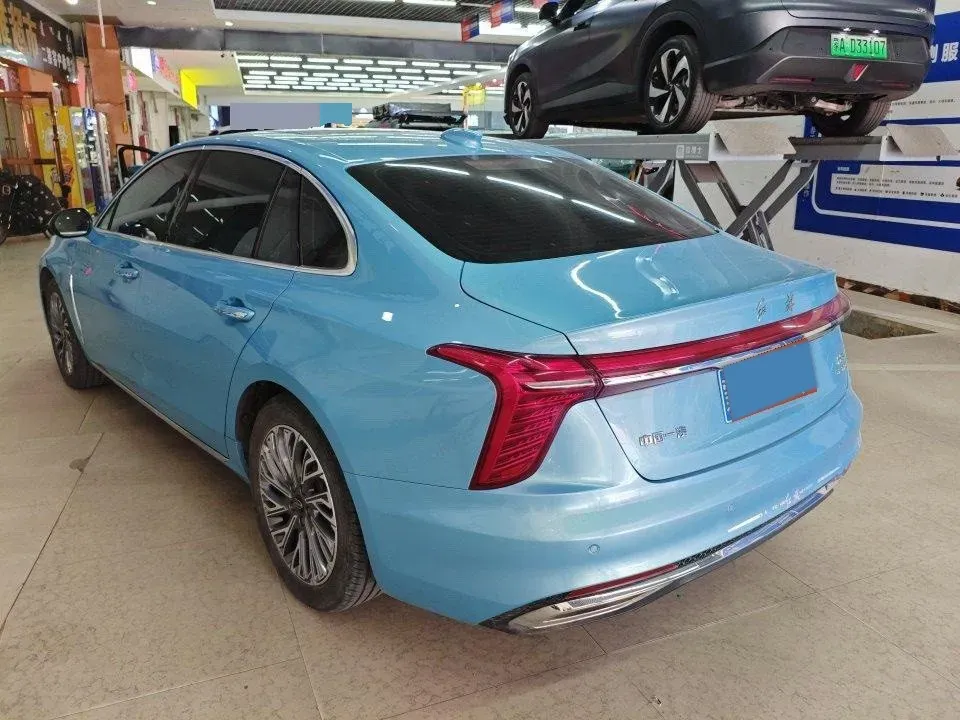 2023 HongQi H5 2.0T 224HP L4 8AT,autocango,china used car exporter,china ev exporter,chinese used car exporter,chinese used ev exporter