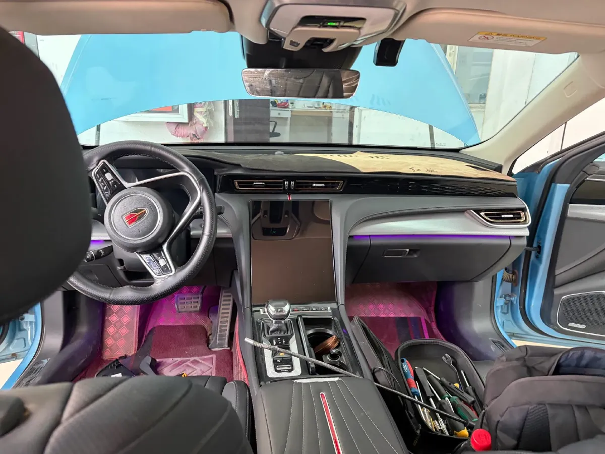 2023 HongQi H5 2.0T 224HP L4 8AT,autocango,china used car exporter,china ev exporter,chinese used car exporter,chinese used ev exporter