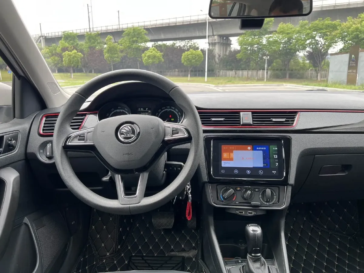 2020 Skoda Rapid Spaceback 1.5L 112HP L4 6AT,autocango,china used car exporter,china ev exporter,chinese used car exporter,chinese used ev exporter