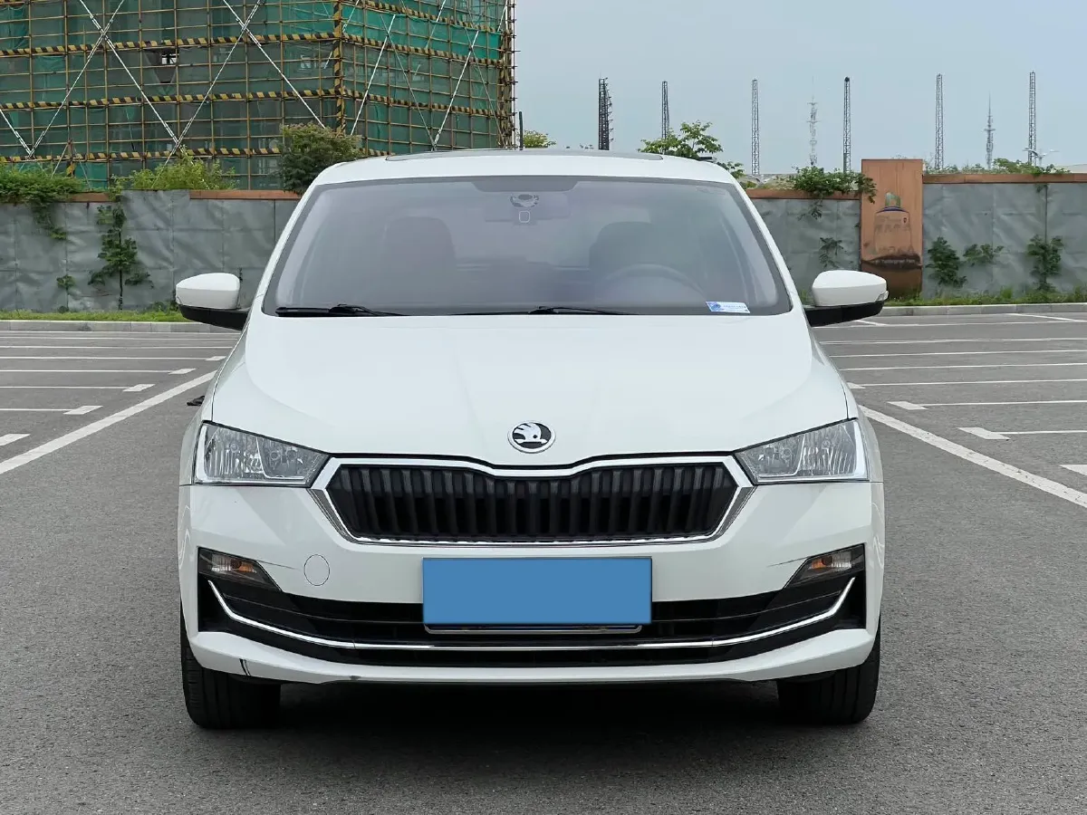 2020 Skoda Rapid Spaceback 1.5L 112HP L4 6AT,autocango,china used car exporter,china ev exporter,chinese used car exporter,chinese used ev exporter