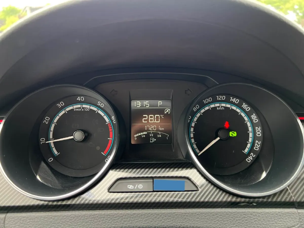2020 Skoda Rapid Spaceback 1.5L 112HP L4 6AT,autocango,china used car exporter,china ev exporter,chinese used car exporter,chinese used ev exporter