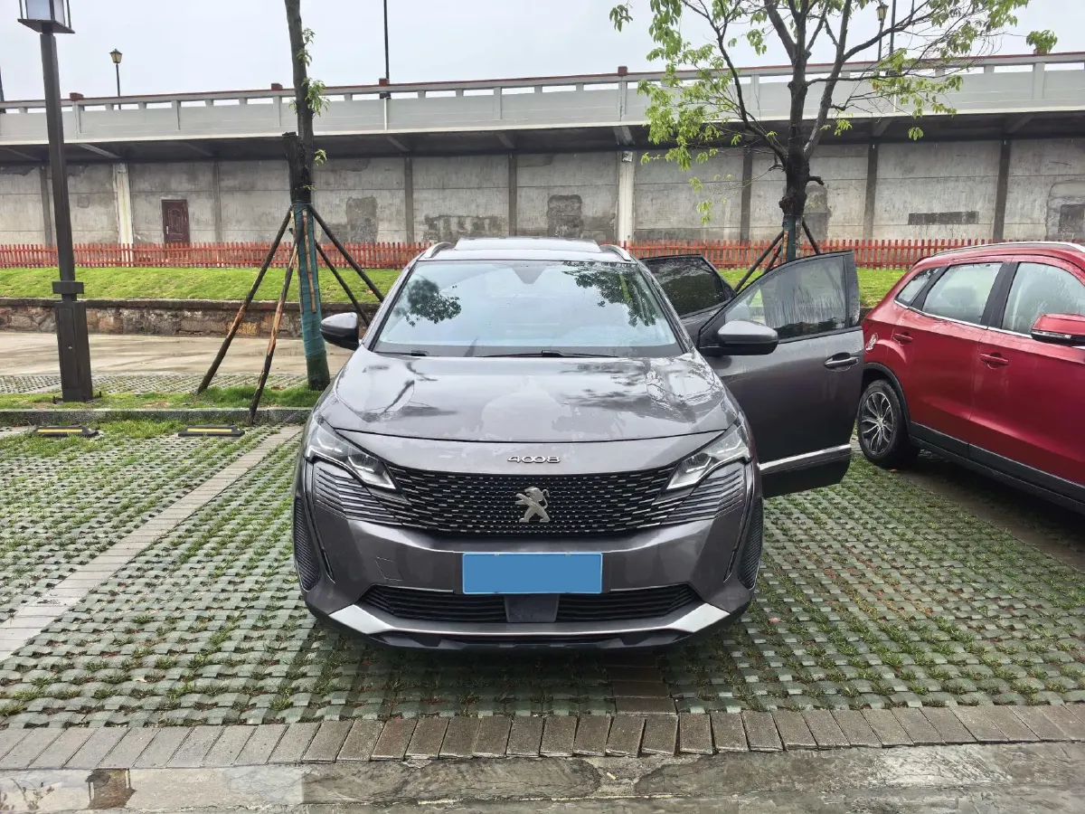 2022 Peugeot 4008 1.8T 211HP L4 8AT,autocango,china used car exporter,china ev exporter,chinese used car exporter,chinese used ev exporter