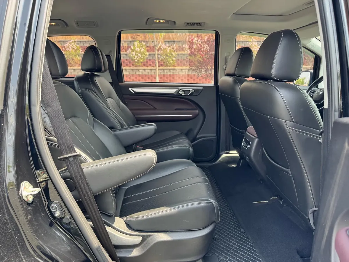 2021 GAC Trumpchi M6 1.5T 169HP L4 7DCT,autocango,china used car exporter,china ev exporter,chinese used car exporter,chinese used ev exporter