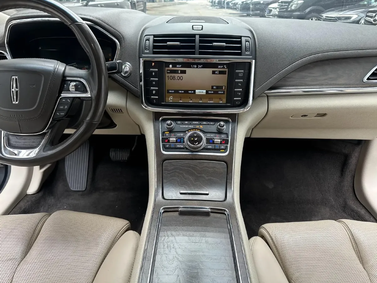 2018 Lincoln Continental 3.0T 378HP V6 6AT,autocango,china used car exporter,china ev exporter,chinese used car exporter,chinese used ev exporter