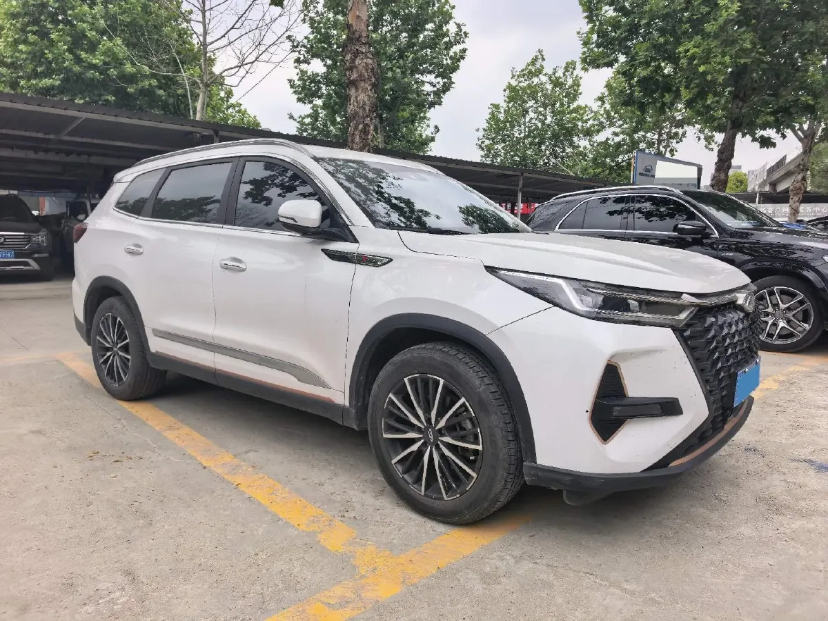 2022 Chery Tiggo 8 PRO 1.6T 197HP L4 7DCT,autocango,china used car exporter,china ev exporter,chinese used car exporter,chinese used ev exporter
