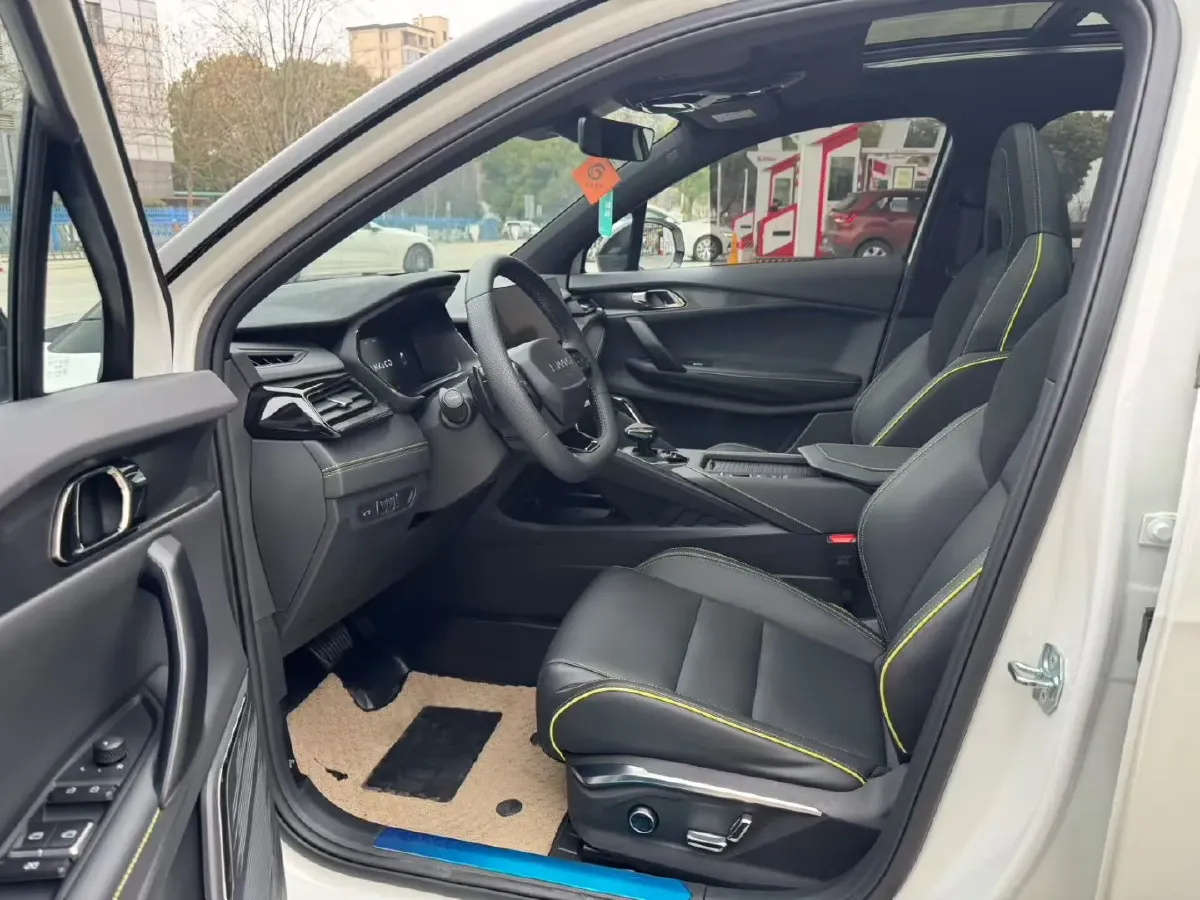 2023 LYNK&CO 06 1.5T 181HP L4 7DCT,autocango,china used car exporter,china ev exporter,chinese used car exporter,chinese used ev exporter