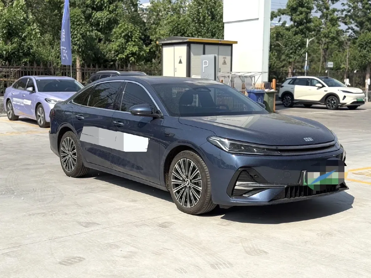 2025 Geely Galaxy A7 1.5L 112HP L4 1DHT PHEV,autocango,china used car exporter,china ev exporter,chinese used car exporter,chinese used ev exporter