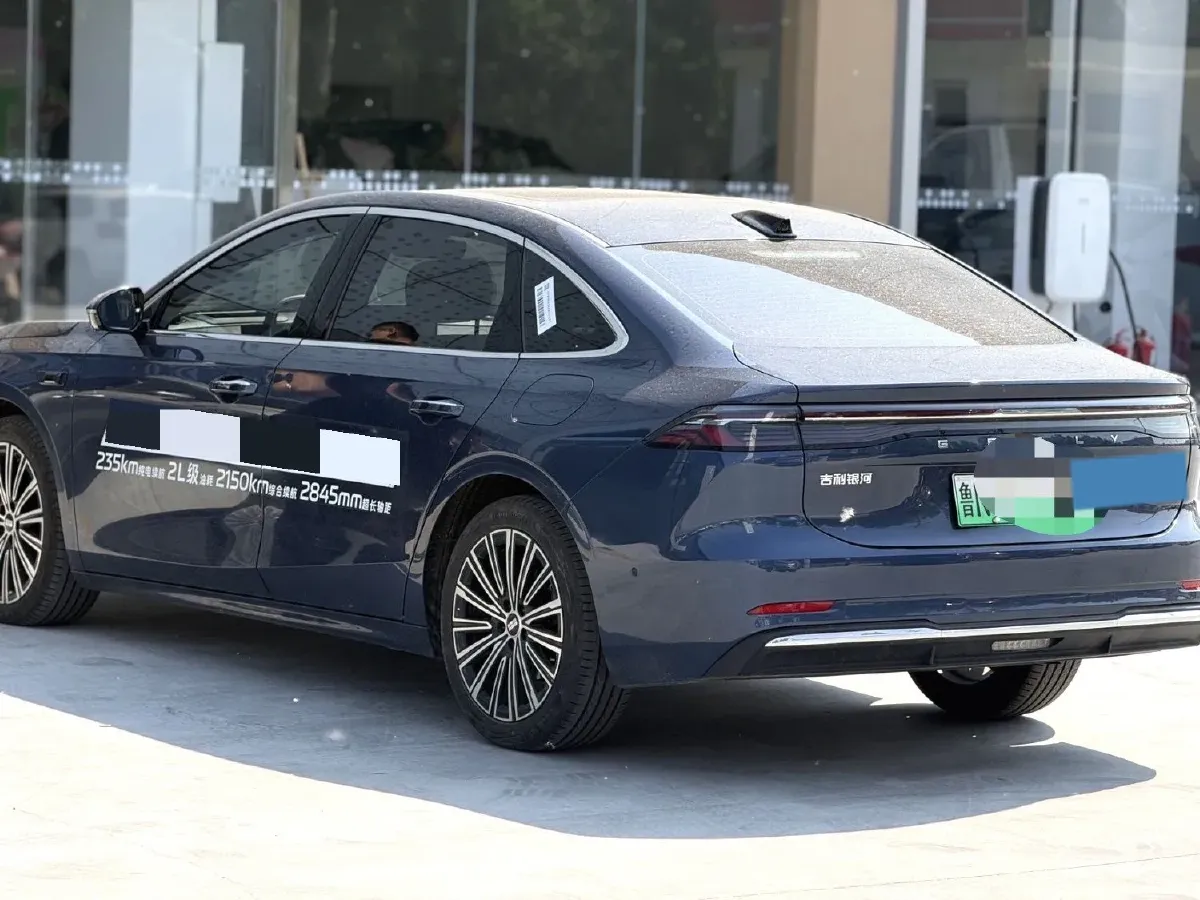 2025 Geely Galaxy A7 1.5L 112HP L4 1DHT PHEV,autocango,china used car exporter,china ev exporter,chinese used car exporter,chinese used ev exporter