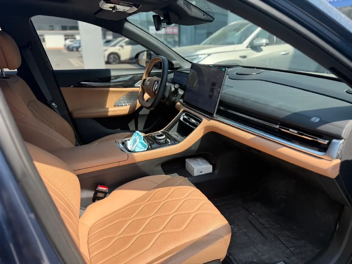 2025 Geely Galaxy A7 1.5L 112HP L4 1DHT PHEV,autocango,china used car exporter,china ev exporter,chinese used car exporter,chinese used ev exporter