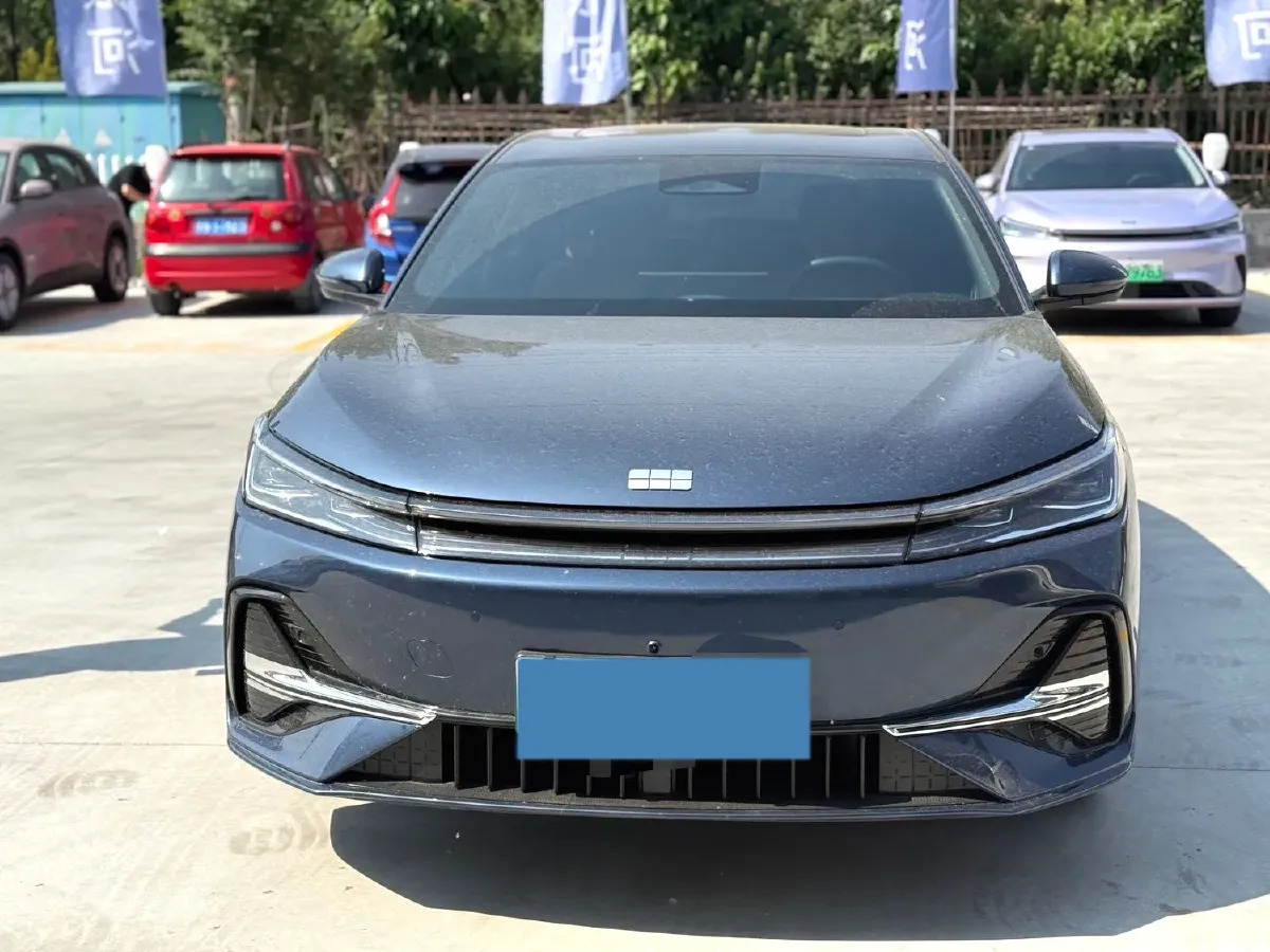 2025 Geely Galaxy A7 1.5L 112HP L4 1DHT PHEV,autocango,china used car exporter,china ev exporter,chinese used car exporter,chinese used ev exporter