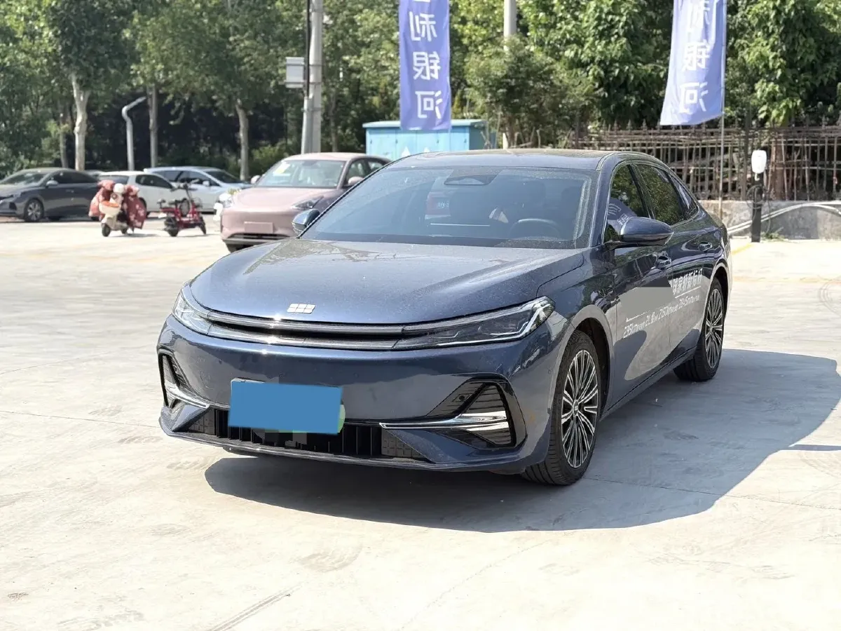 2025 Geely Galaxy A7 1.5L 112HP L4 1DHT PHEV,autocango,china used car exporter,china ev exporter,chinese used car exporter,chinese used ev exporter