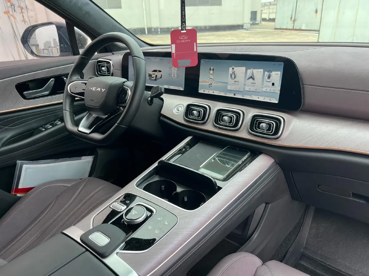 2025 Chery Tiggo 9 2.0T 261HP L4 8AT,autocango,china used car exporter,china ev exporter,chinese used car exporter,chinese used ev exporter