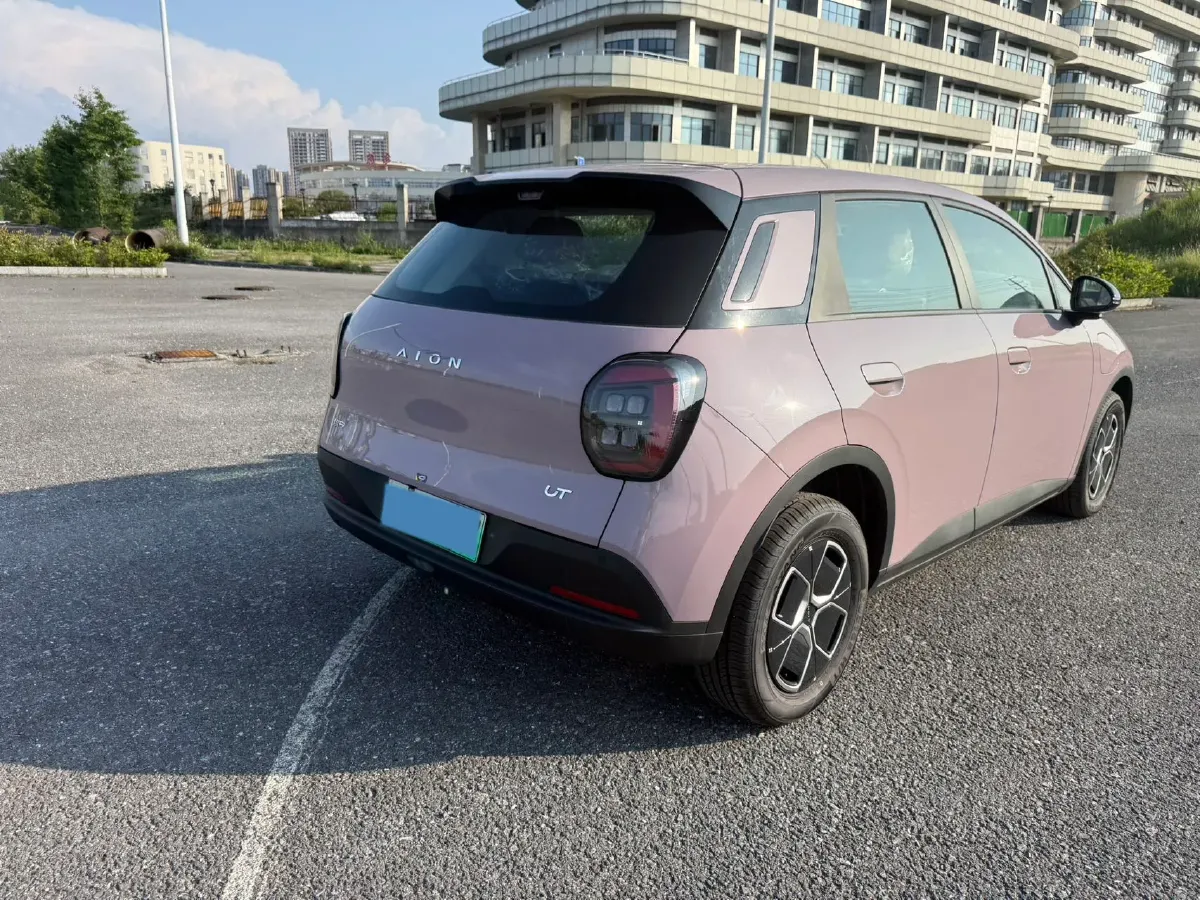 2025 Aion AION UT BEV,autocango,china used car exporter,china ev exporter,chinese used car exporter,chinese used ev exporter