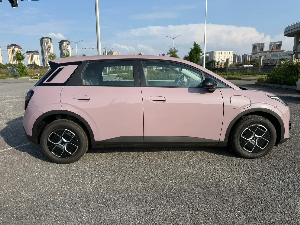 2025 Aion AION UT BEV,autocango,china used car exporter,china ev exporter,chinese used car exporter,chinese used ev exporter