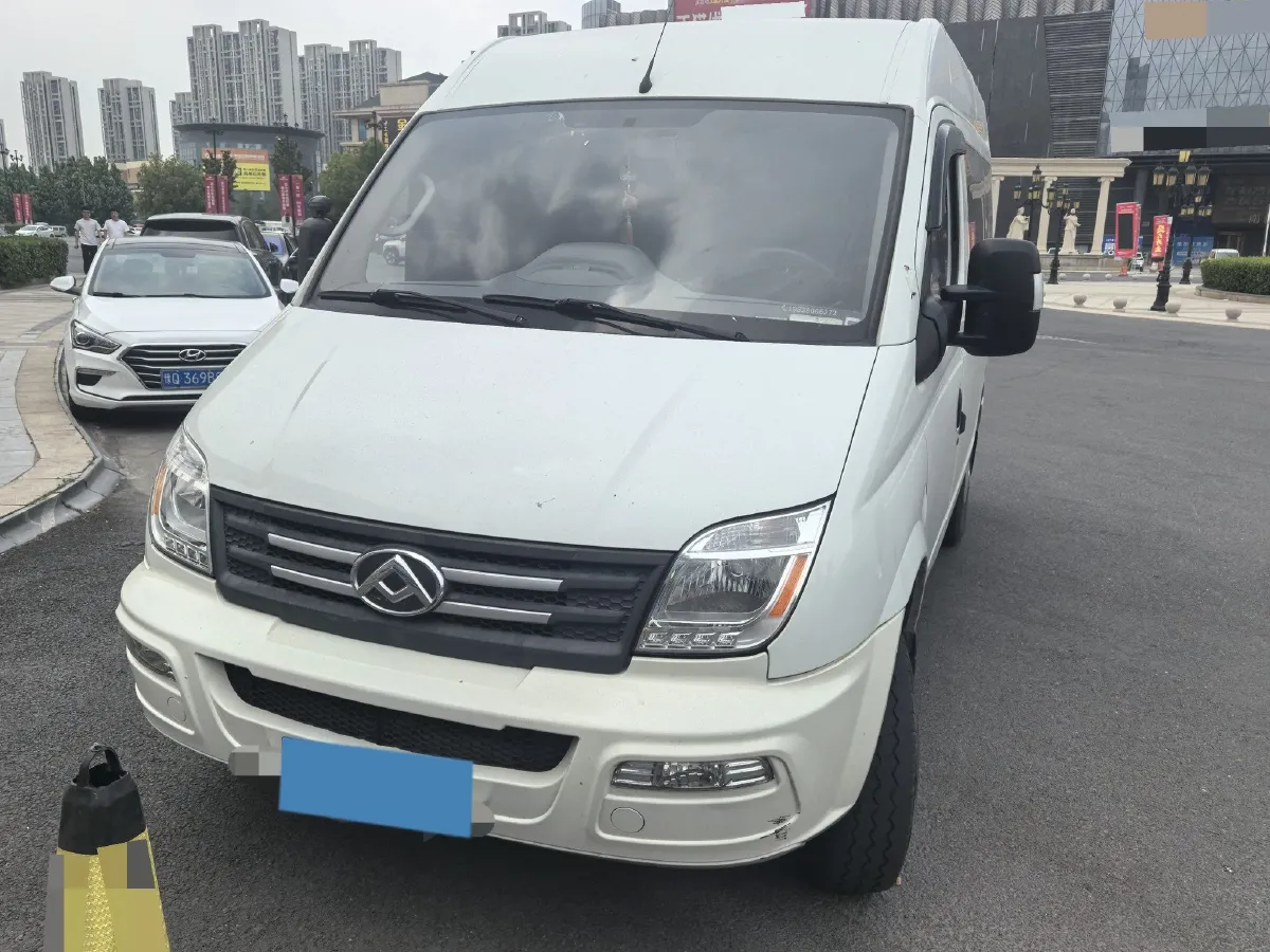 2020 MAXUS XinTu V80 2.5T 136HP L4 6MT,autocango,china used car exporter,china ev exporter,chinese used car exporter,chinese used ev exporter