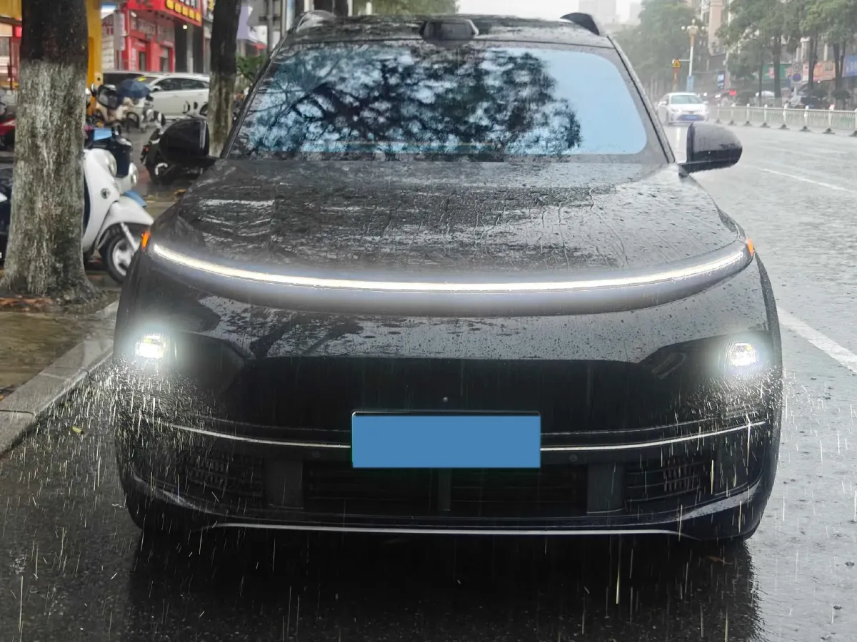 2023 Li L7 Range Extended 154HP REEV 40.9KWH,autocango,china used car exporter,china ev exporter,chinese used car exporter,chinese used ev exporter