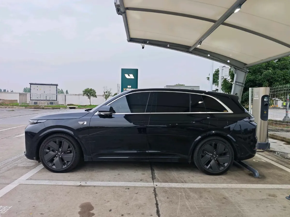 2023 Li L7 Range Extended 154HP REEV 40.9KWH,autocango,china used car exporter,china ev exporter,chinese used car exporter,chinese used ev exporter