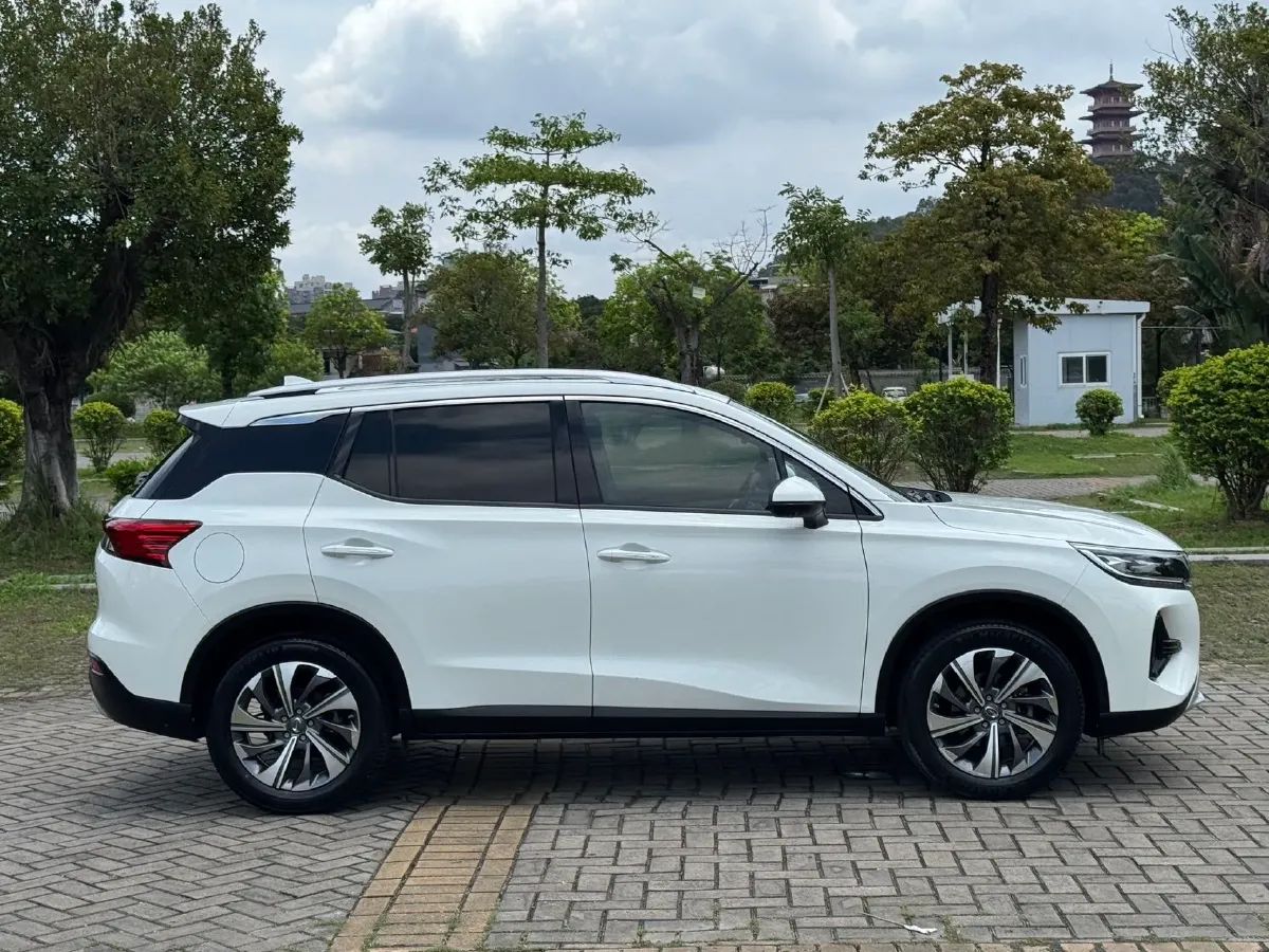 2021 GAC Trumpchi GS4 1.5T 169HP L4 6AT,autocango,china used car exporter,china ev exporter,chinese used car exporter,chinese used ev exporter