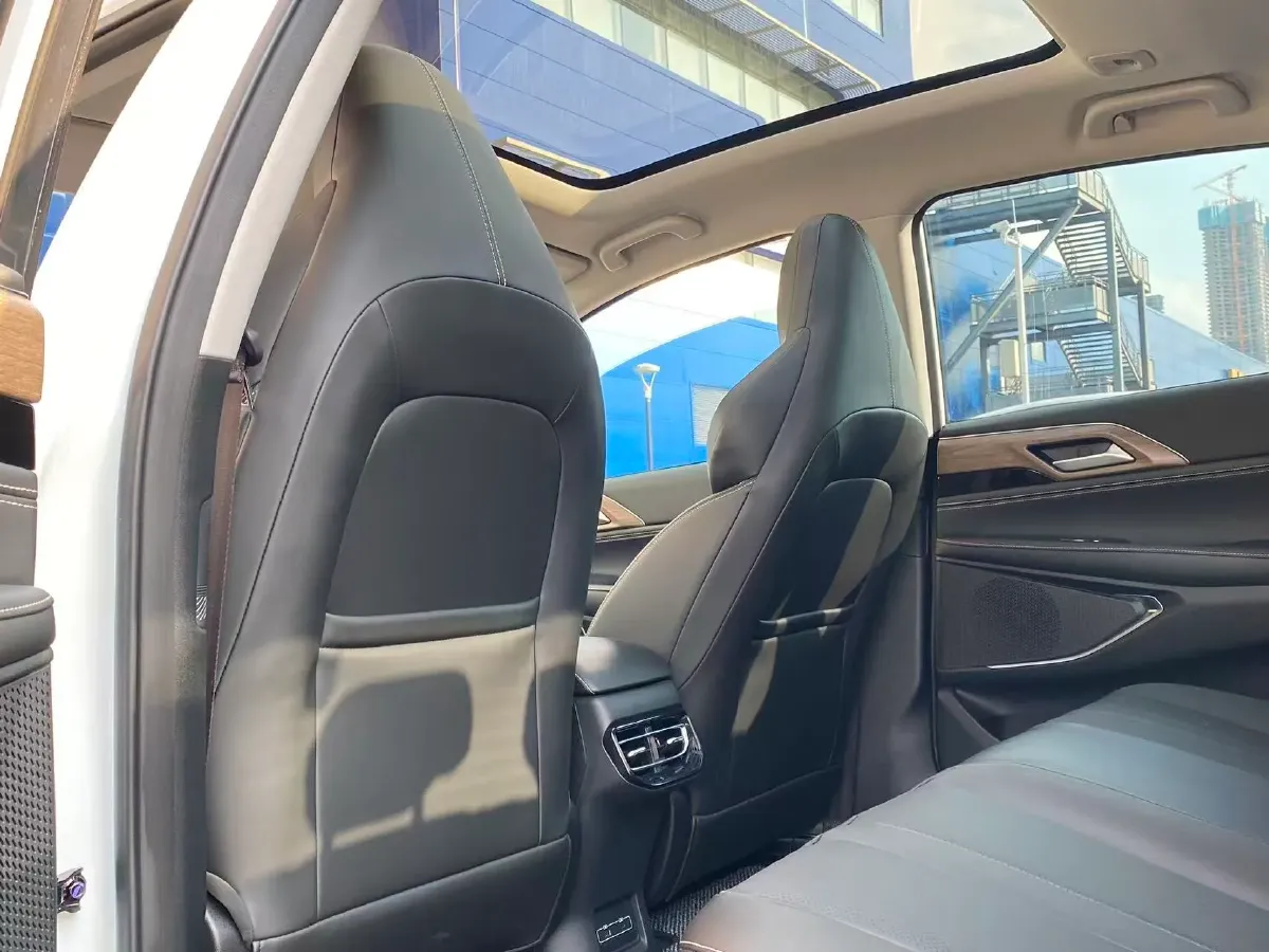 2022 Chevrolet Menlo BEV 61.1KWH,autocango,china used car exporter,china ev exporter,chinese used car exporter,chinese used ev exporter