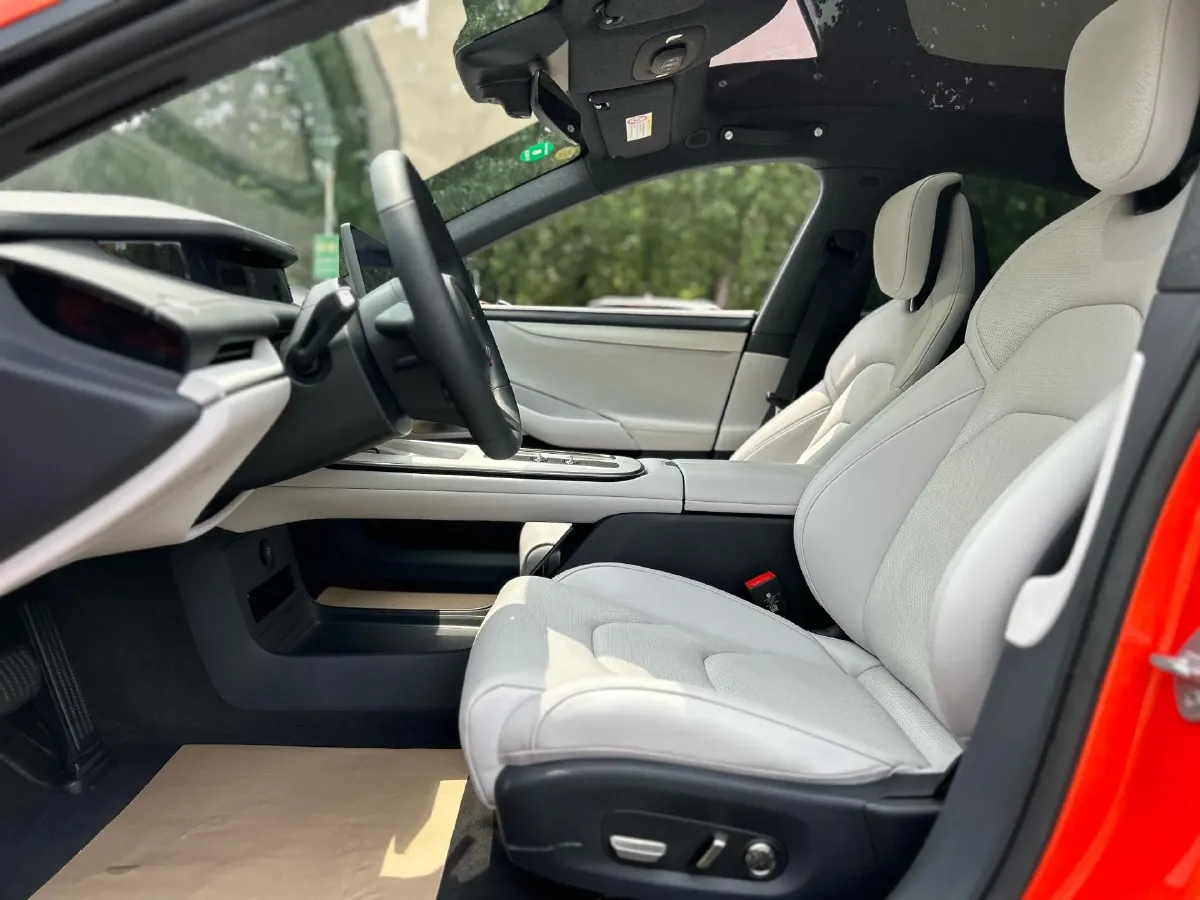 2024 MI SU7 BEV 73.6KWH,autocango,china used car exporter,china ev exporter,chinese used car exporter,chinese used ev exporter