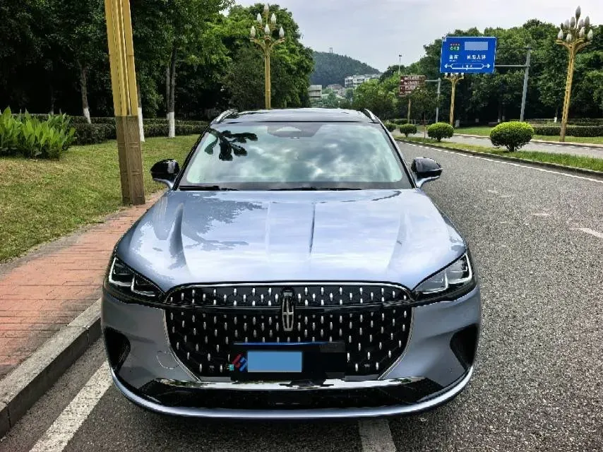 2023 Lincoln Corsair 2.0T 261HP L4 8AT,autocango,china used car exporter,china ev exporter,chinese used car exporter,chinese used ev exporter