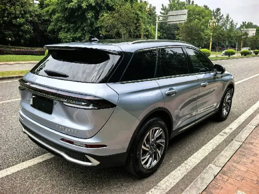 2023 Lincoln Corsair 2.0T 261HP L4 8AT,autocango,china used car exporter,china ev exporter,chinese used car exporter,chinese used ev exporter