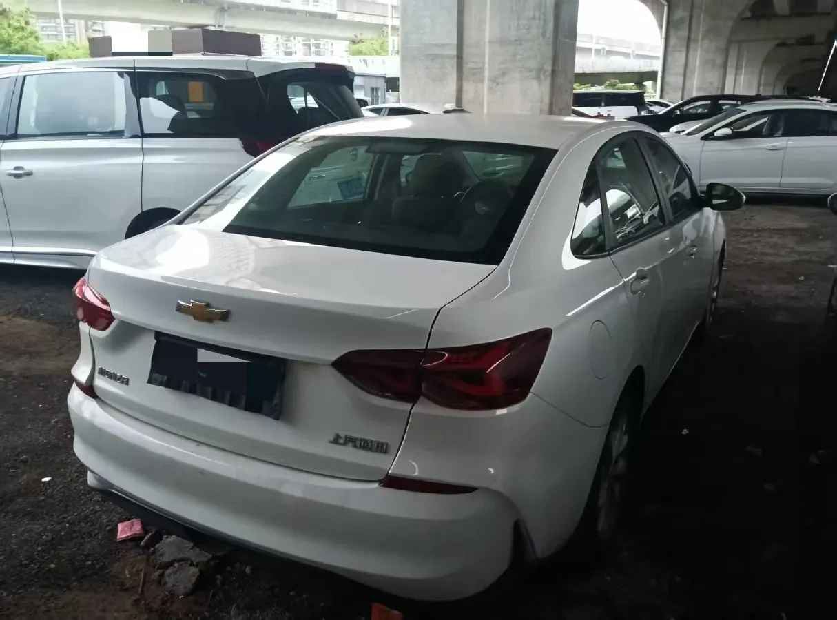 2023 Chevrolet Monza 1.5L 113HP L4 6DCT,autocango,china used car exporter,china ev exporter,chinese used car exporter,chinese used ev exporter