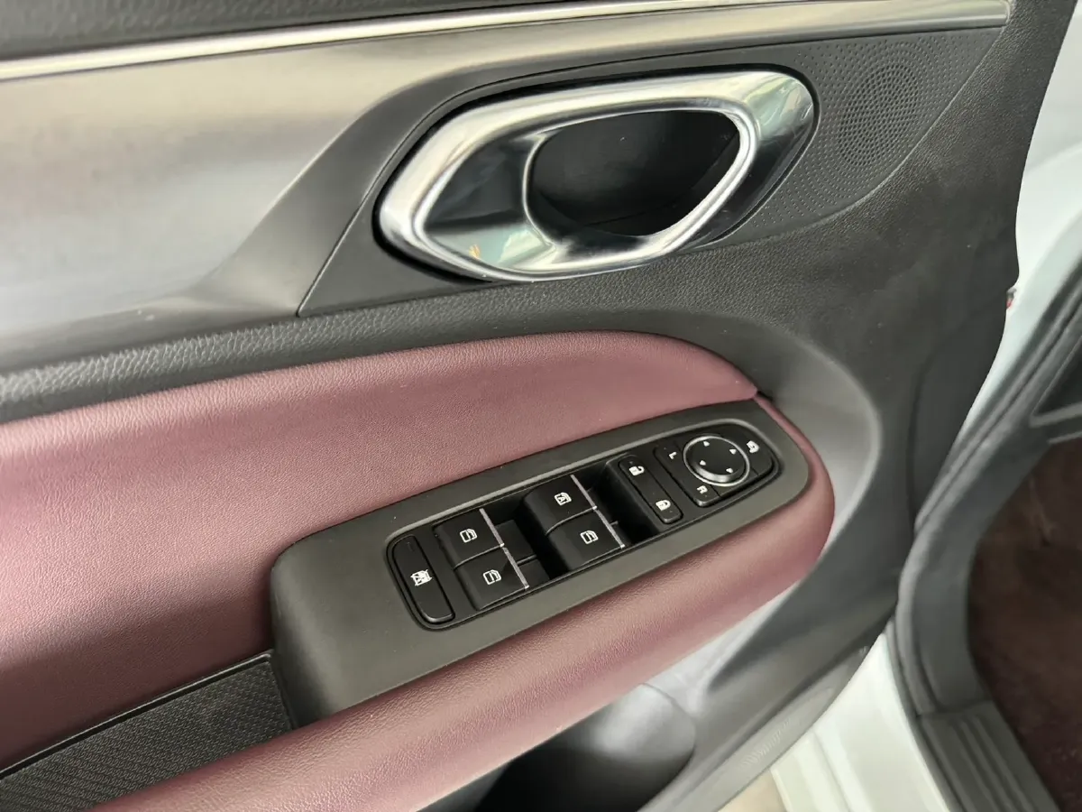 2021 GAC Trumpchi M6 1.5T 169HP L4 6AT,autocango,china used car exporter,china ev exporter,chinese used car exporter,chinese used ev exporter