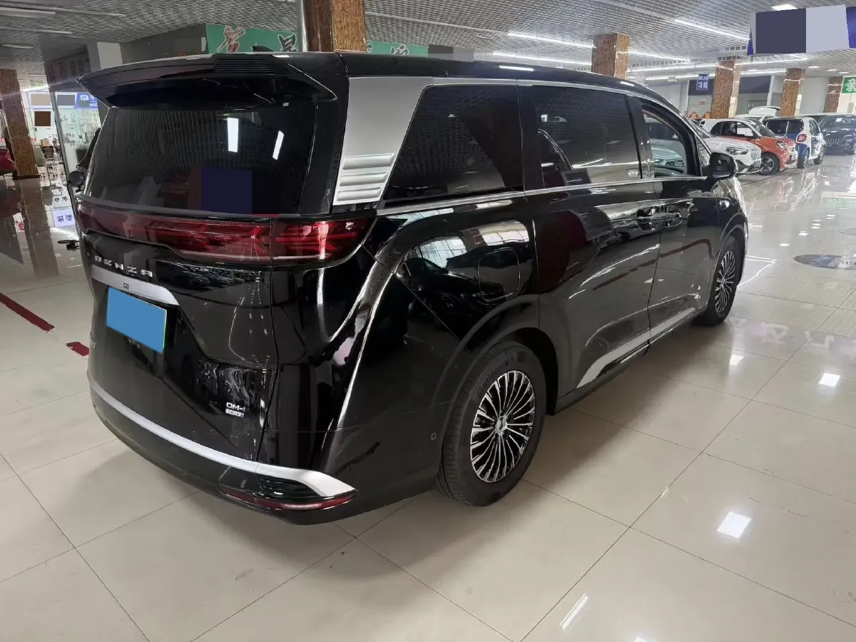 2024 Denza D9 1.5T 139HP L4 E-CVT PHEV 40KWH,autocango,china used car exporter,china ev exporter,chinese used car exporter,chinese used ev exporter