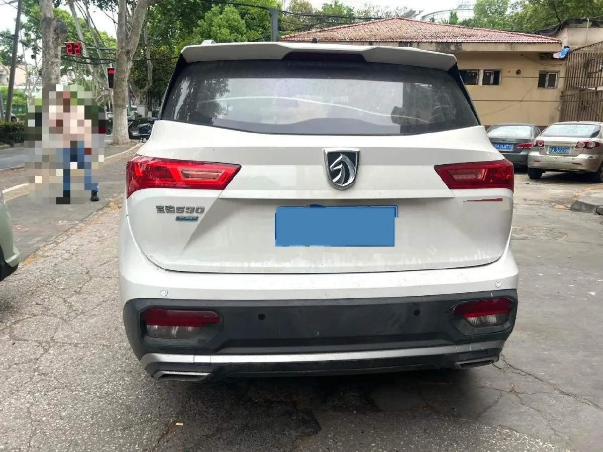 2020 BaoJun 530 1.5T 147HP L4 6MT,autocango,china used car exporter,china ev exporter,chinese used car exporter,chinese used ev exporter