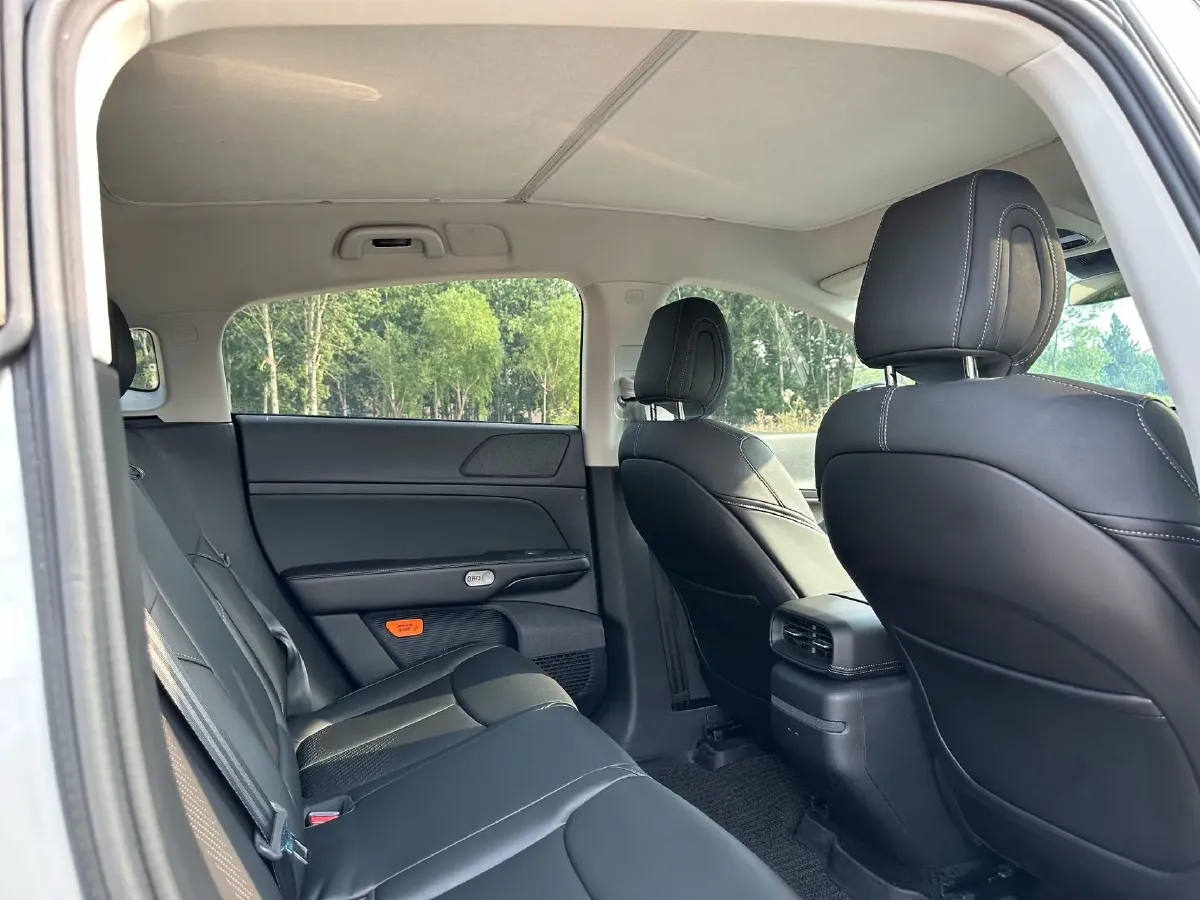 2024 Xpeng G6 BEV 66KWH,autocango,china used car exporter,china ev exporter,chinese used car exporter,chinese used ev exporter