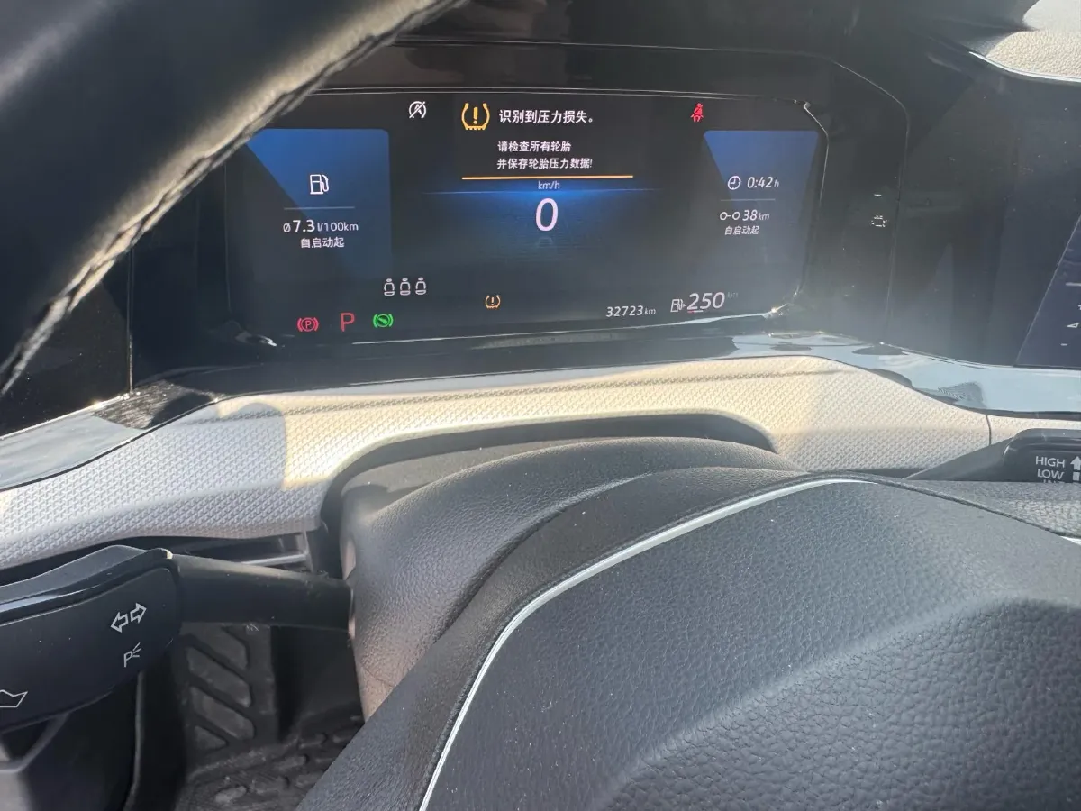 2021 Volkswagen Golf 1.4T 150HP L4 7DCT,autocango,china used car exporter,china ev exporter,chinese used car exporter,chinese used ev exporter