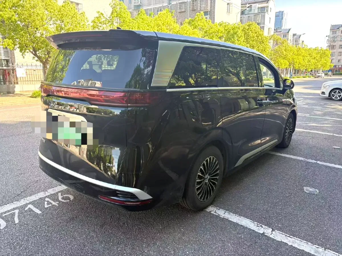 2024 Denza D9 1.5T 139HP L4 E-CVT PHEV 40KWH,autocango,china used car exporter,china ev exporter,chinese used car exporter,chinese used ev exporter