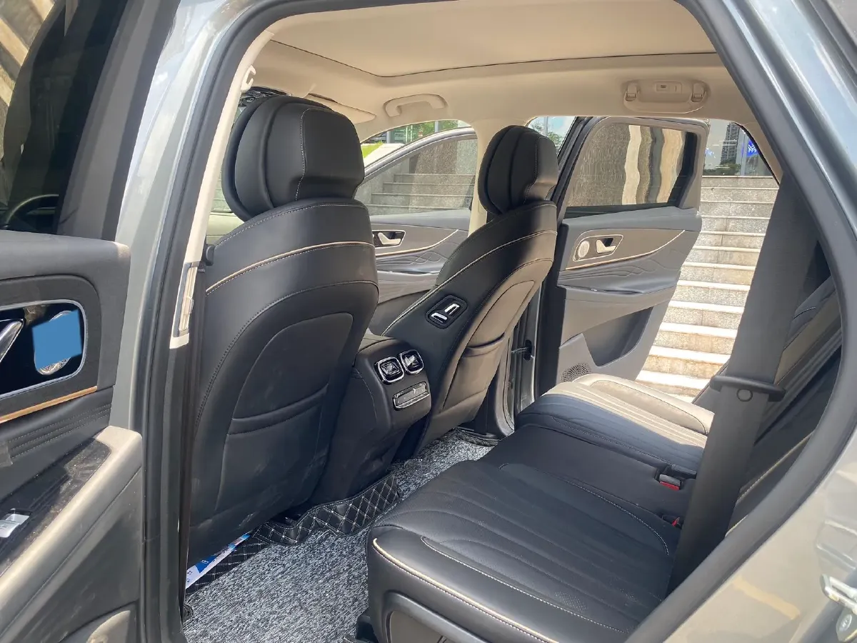 2023 Chery Tiggo 9 2.0T 261HP L4 8AT,autocango,china used car exporter,china ev exporter,chinese used car exporter,chinese used ev exporter