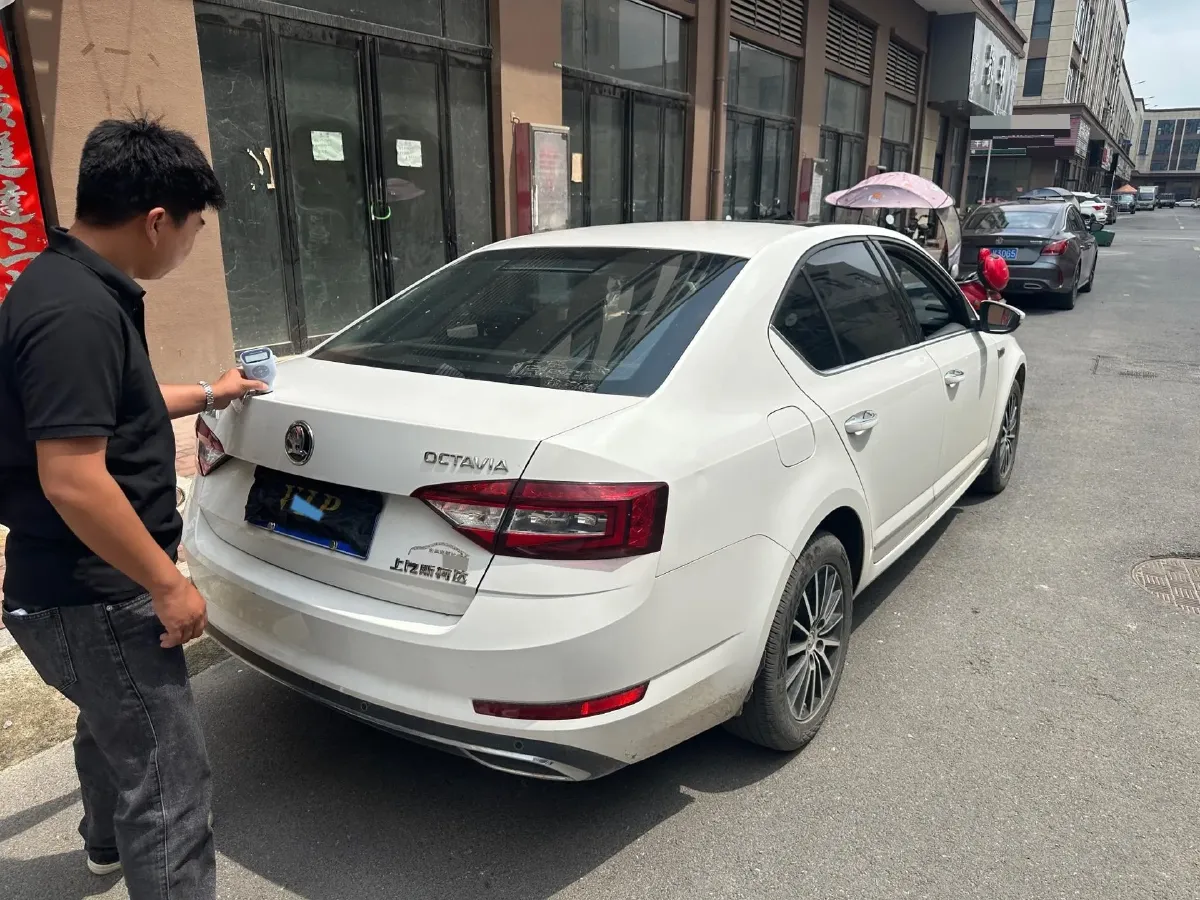 2018 Skoda Octavia 1.6L 110HP L4 6AT,autocango,china used car exporter,china ev exporter,chinese used car exporter,chinese used ev exporter