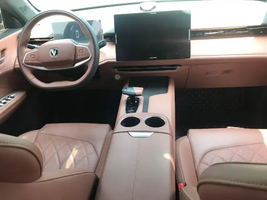 2024 ChangAn UNI-Z 1.5L 98HP L4 E-CVT PHEV 18.4KWH,autocango,china used car exporter,china ev exporter,chinese used car exporter,chinese used ev exporter
