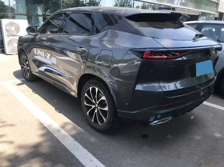 2024 ChangAn UNI-Z 1.5L 98HP L4 E-CVT PHEV 18.4KWH,autocango,china used car exporter,china ev exporter,chinese used car exporter,chinese used ev exporter