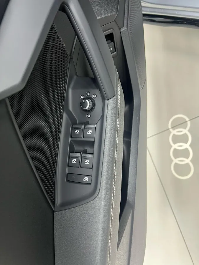 2022 Audi A3 1.4T 150HP L4 7DCT,autocango,china used car exporter,china ev exporter,chinese used car exporter,chinese used ev exporter